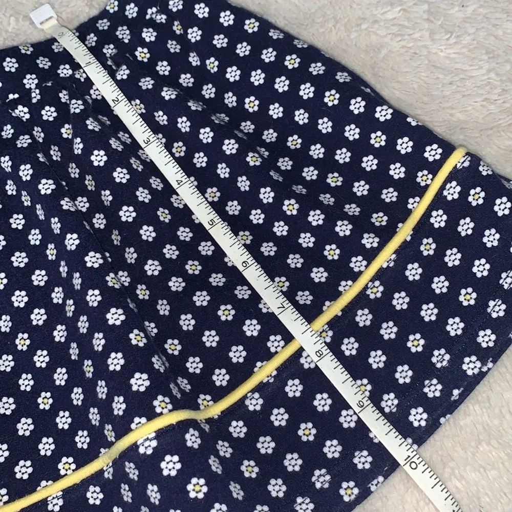 Gymboree 5 Navy Daisy Skirt EUC Elastic Waist